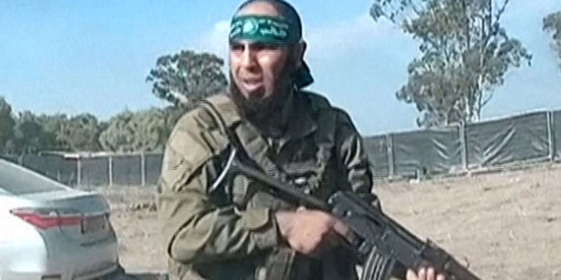 מחבל של חמאס ב-7 באוקטובר. רמת האכזריות עלתה מאוד בעקבות פסיקות דתיות חדשות , ללא קרדיט