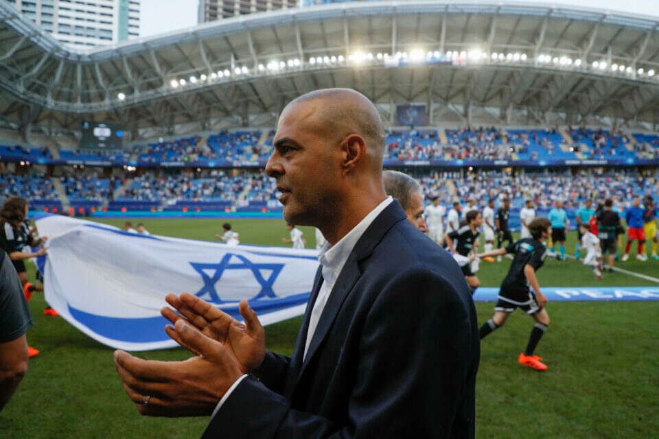 גיא לוזון, מאמן הנבחרת הצעירה , AP