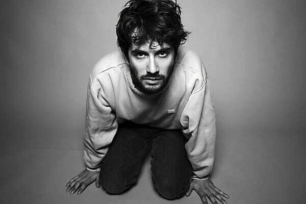 עובר טלטלה. רן דנקר , דניאל קמינסקי
