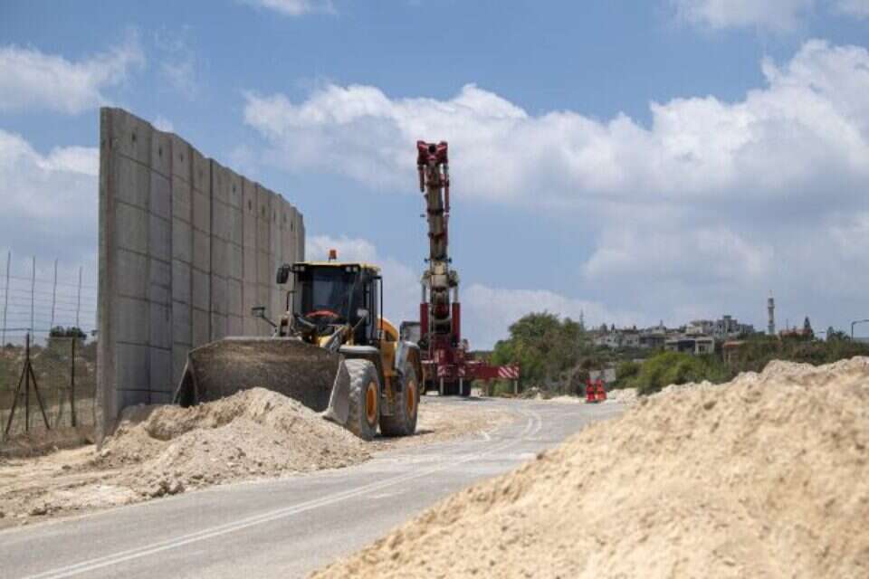 בניית מכשול ליד קו התפר בצפון השומרון , גיל אליהו/ג'יני