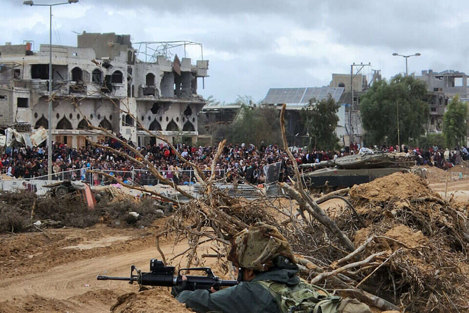 ציר הפינוי של האזרחים בדרך סלאח א-דין בעזה , דנה בן שמעון