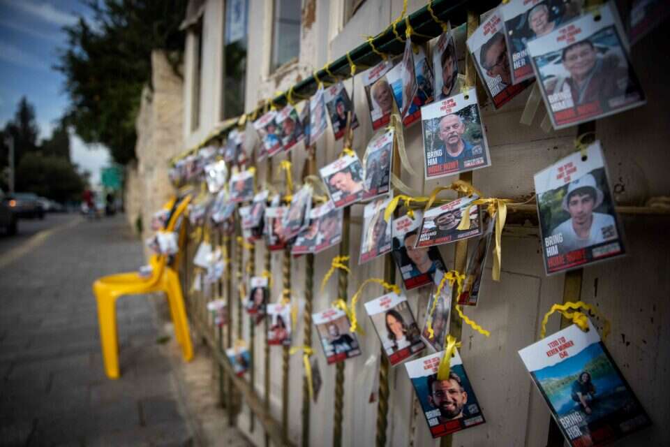 תמונות החטופים בירושלים , אורן בן חקון