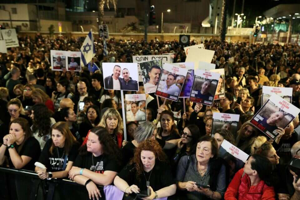כיכר החטופים בתל אביב. עצרת תמיכה למען השבת החטופים (ארכיון) , גדעון מרקוביץ'