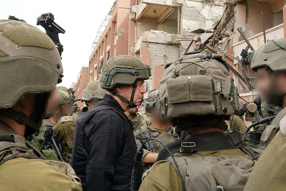גלנט בעזה , אריאל חרמוני, משרד הביטחון