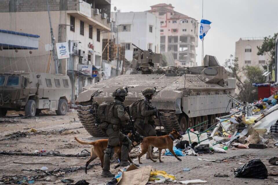 הלחימה המשותפת של לוחמי וכלבי יחידת עוקץ ברצועת עזה , דובר צה"ל