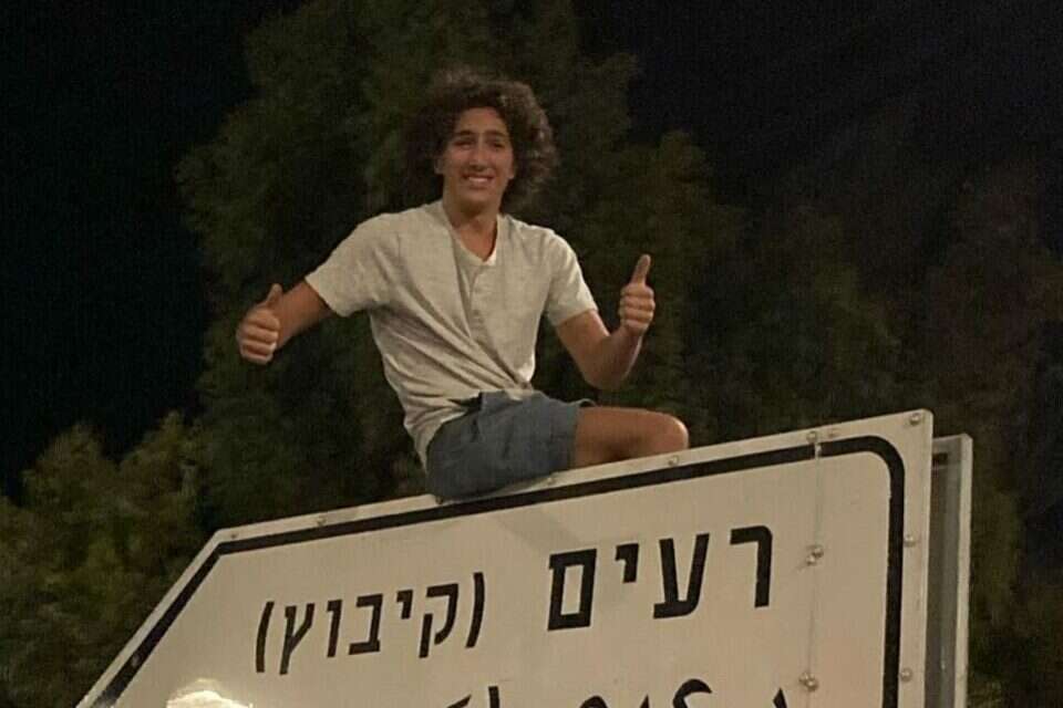 עמית גבאי. חברו ליאם אור שנחטף ושוחרר גילה שהוא נרצח לאחר ששב מהשבי , ללא
