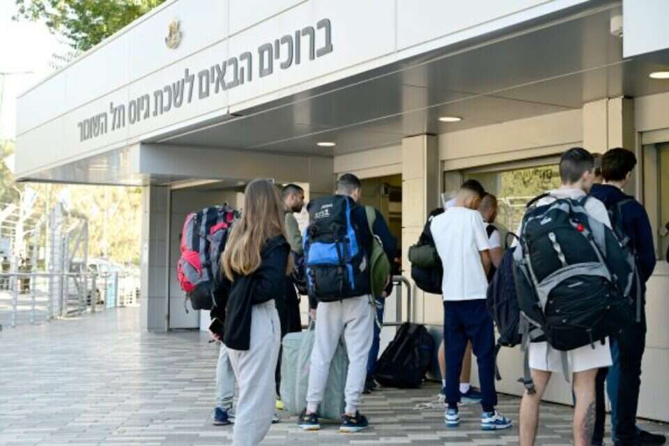 לשכת הגיוס (ארכיון) , יוסי זליגר