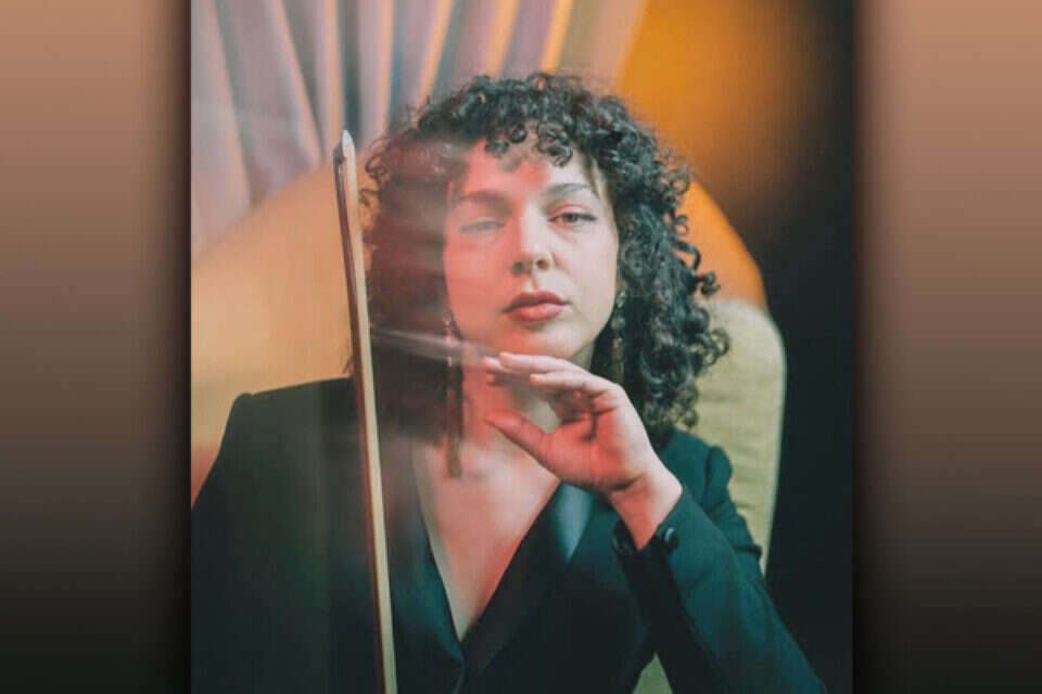 הדר גבאי , Adrien Selbert