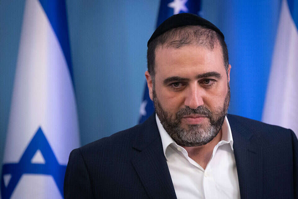 השר ארבל , חיים גולדברג, פלאש 90