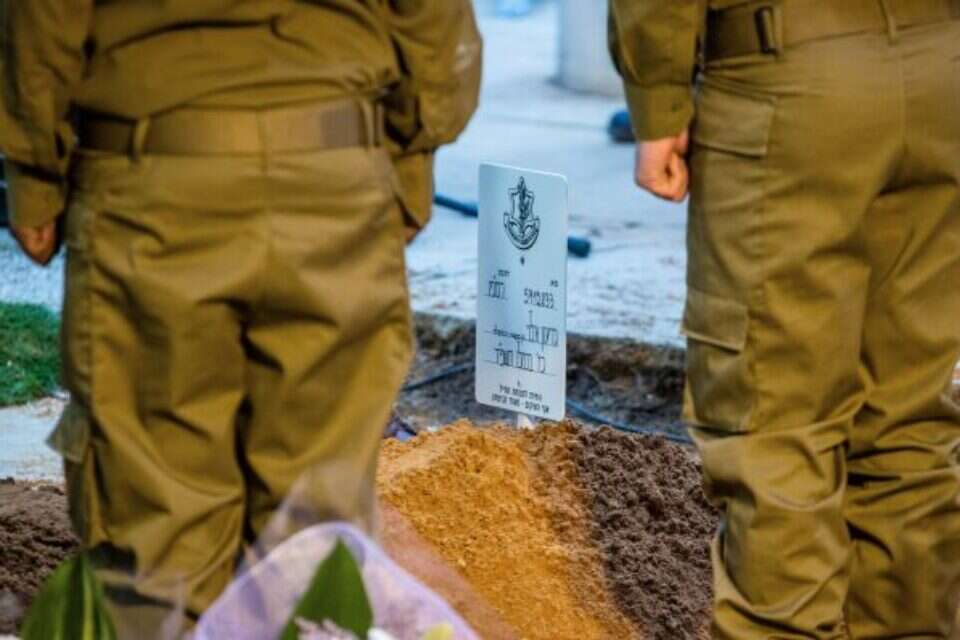 קברו של רס"מ אילני , אורן בן חקון