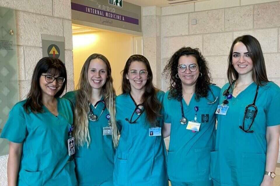 הרופאות שמחזיקות בעצמן את מחלקת פנימית א' בבית החולים הדסה עין כרם , דוברות הדסה