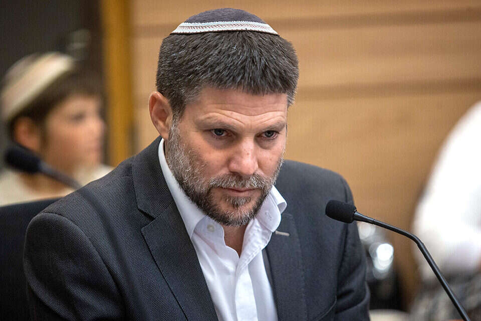"שר אוצר שלא דובר אנגלית ולא מבין מי ומה זה מודי'ס" , אורן בן חקון