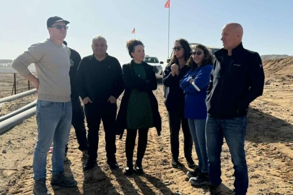 השרה להגנת הסביבה עידית סילמן עוקבת מקרוב אחר פעולות המפעל לרבות הטיפול והשאיבה של אירוע זיהום המים , 