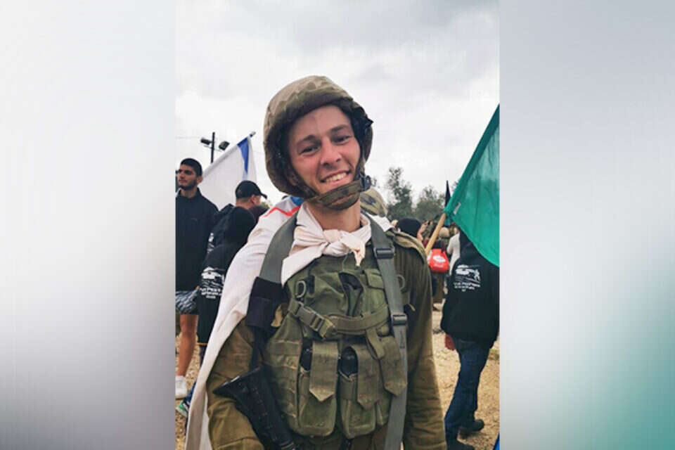 לוחם שריון, שירת בגדוד 71 בעוצבת הברק. עמית הוד זיו , באדיבות המשפחה