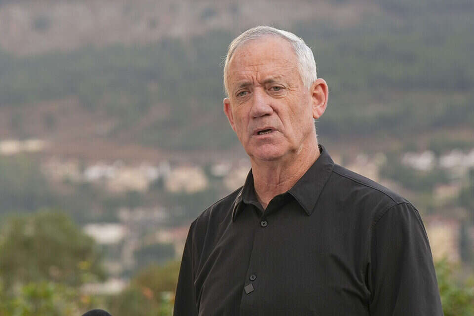 בני גנץ (ארכיון) , אייל-מרגולין---ג׳יני