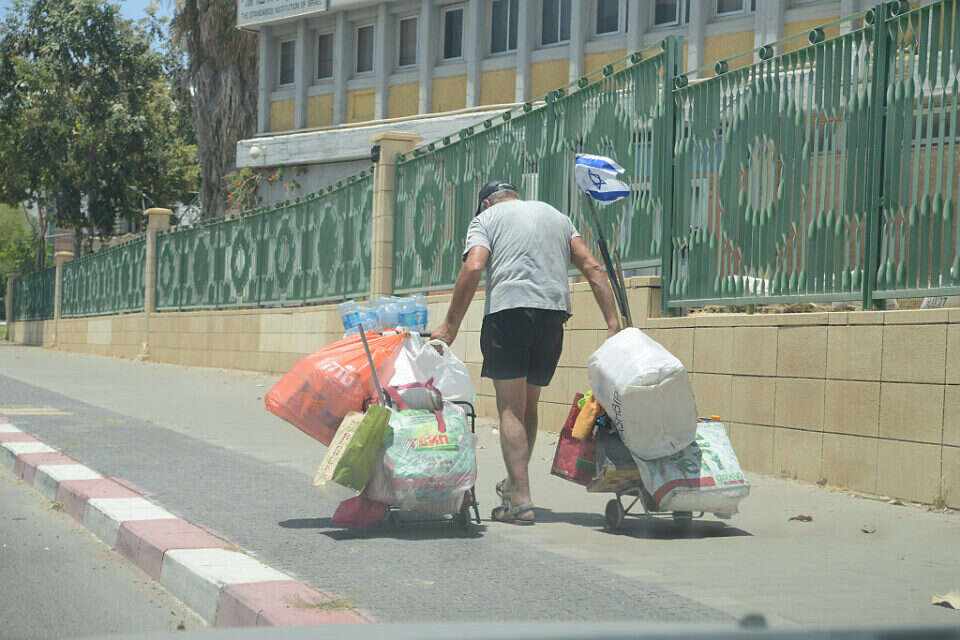 חסר בית בדרום , דודו גרינשפן