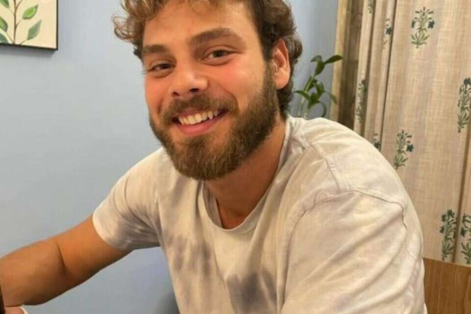 אלון אהל , .