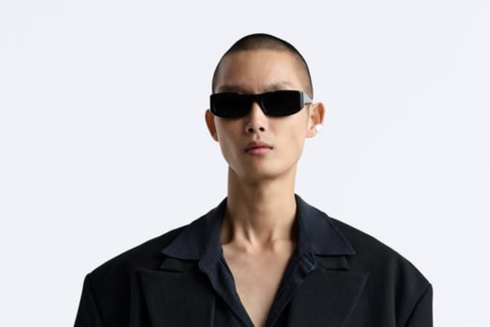 Coat, knit and hat 10 Zara men's items that women will also enjoy