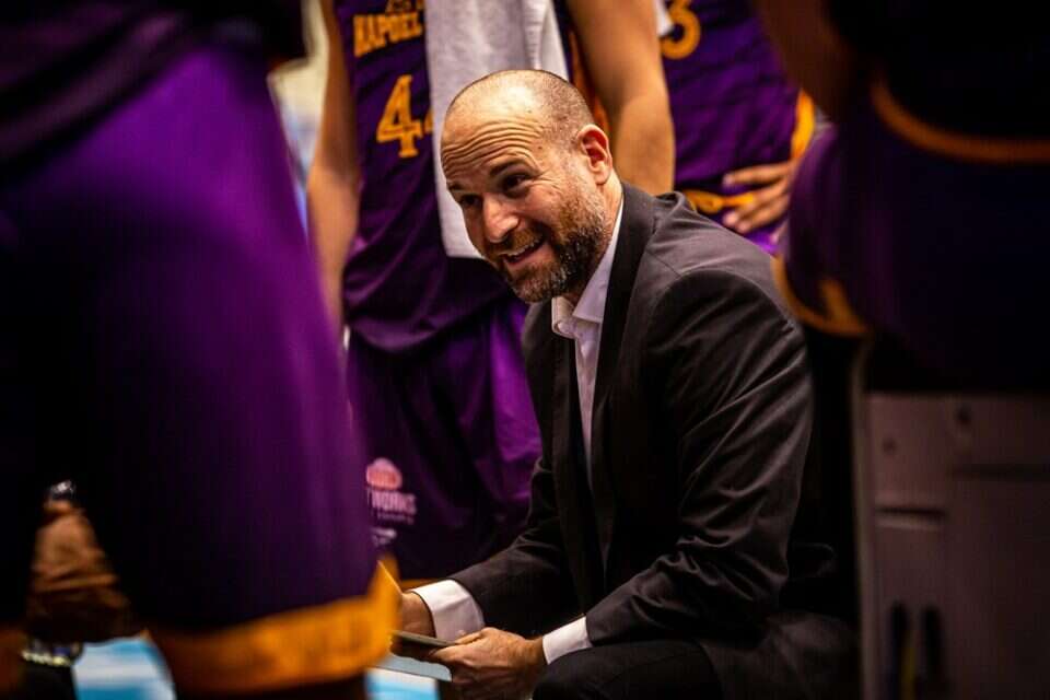 שרף. "אני חושב כדורסל" , FIBA