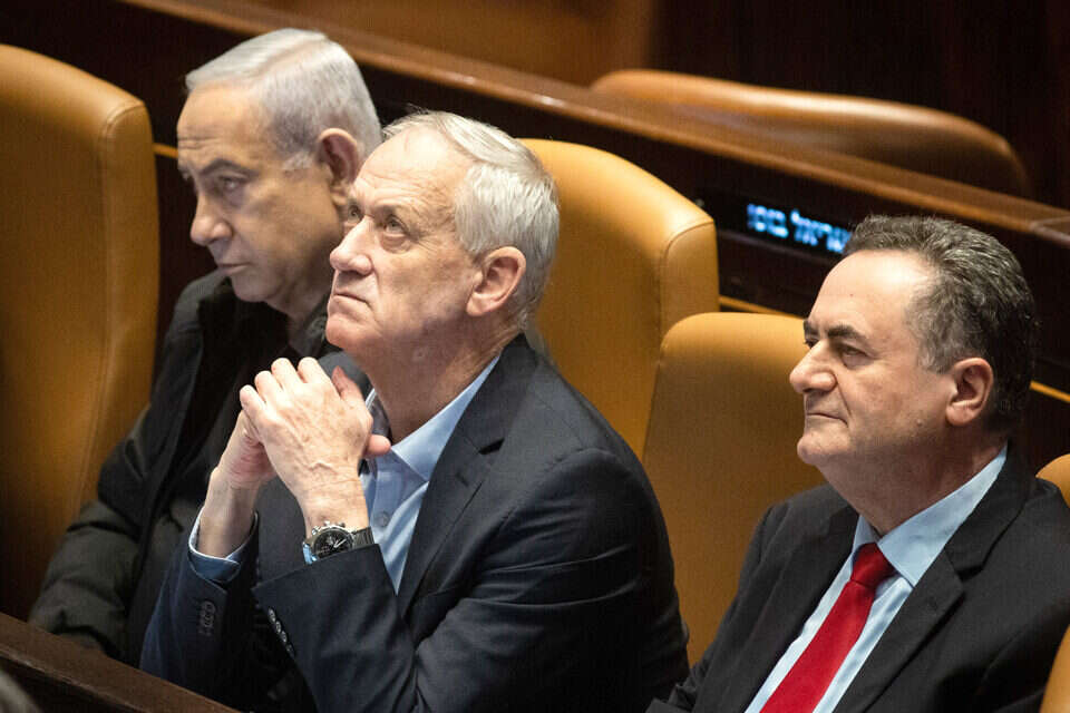 נמצא כבר עמוק בקמפיין. בני גנץ , אורן בן חקון