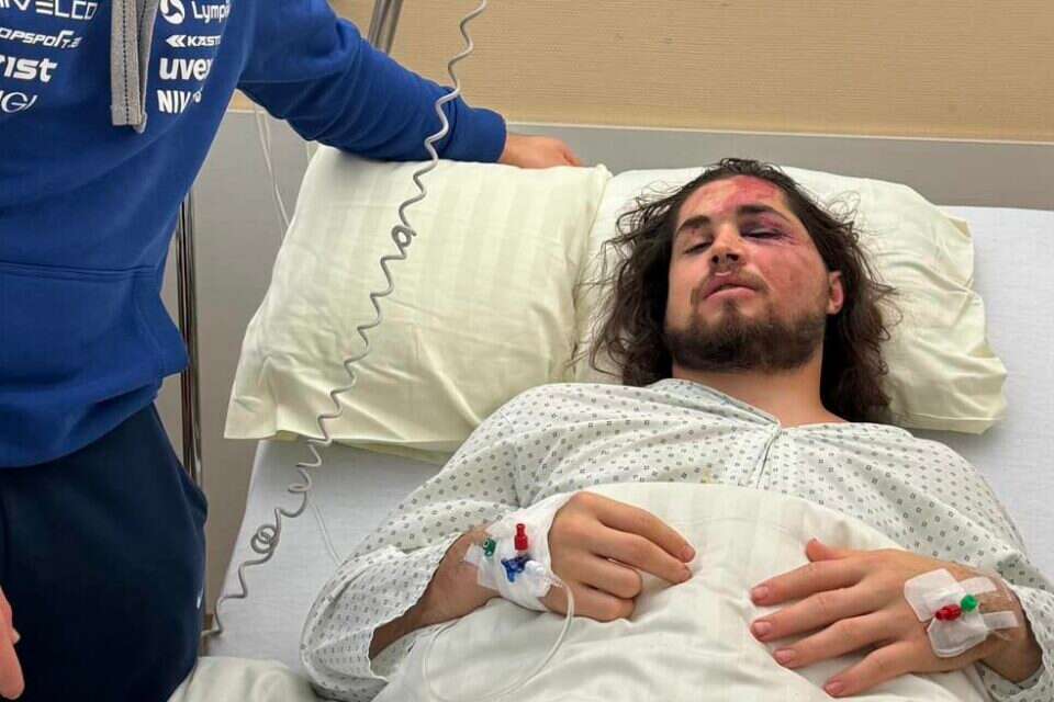 ברני סולוש בבית החולים. 4 שעות של ניתוח , מתוך פייסבוק