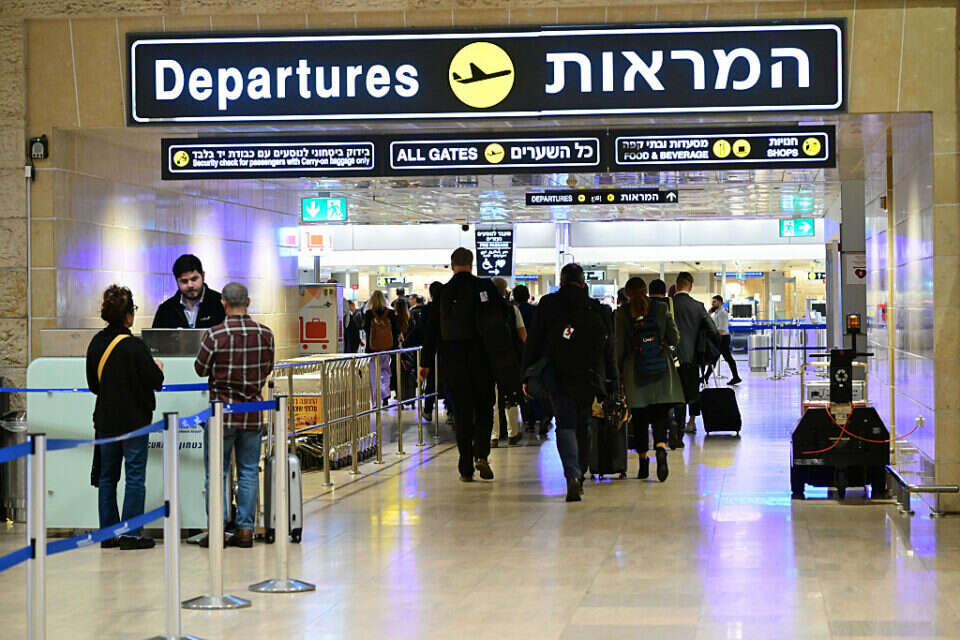 נוסעים בנתב"ג , יוסי זליגר