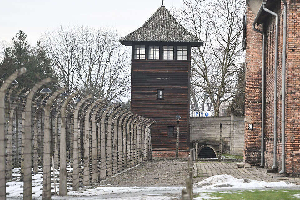 מחנה אושוויץ , רויטרס