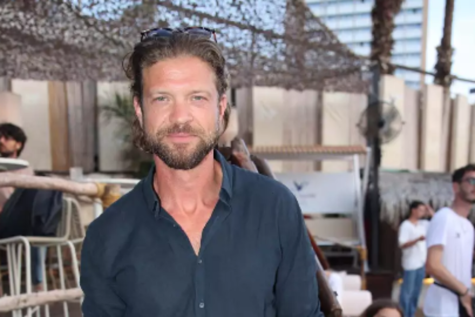 המטחים לגוש דן: רקטה פגעה בג'יפ של גיא גיאור | ישראל היום