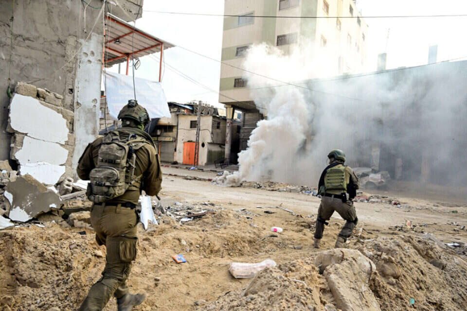 מחנה פליטים חאן יונס  עם יחידת הקומנדו , יוסי זליגר