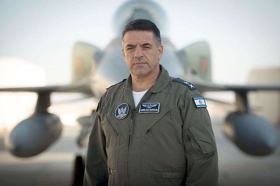 האלוף במיל' עמיקם נורקין , דובר צה"ל