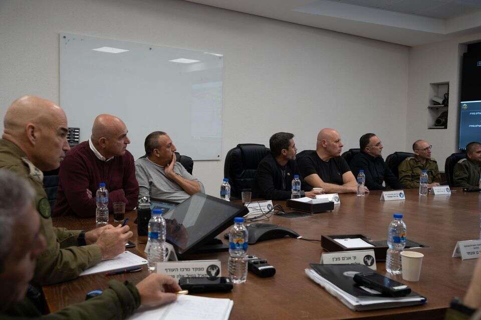 אלוף פיקוד הצפון גורדין במפגש עם ראשי רשויות היישובים בצפון , דובר צה"ל