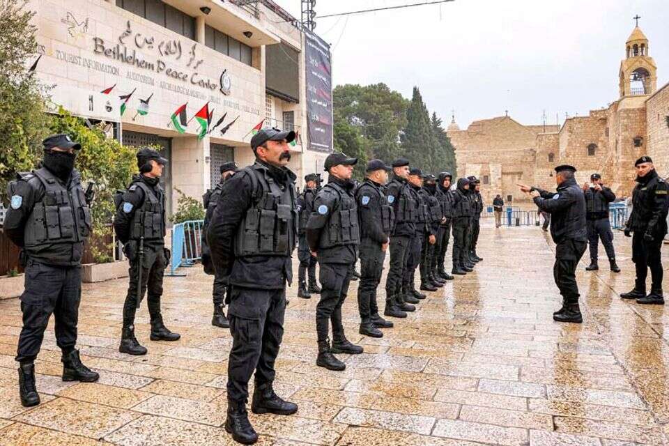 שוטרי הרשות הפלשתינית , אי.אף.פי