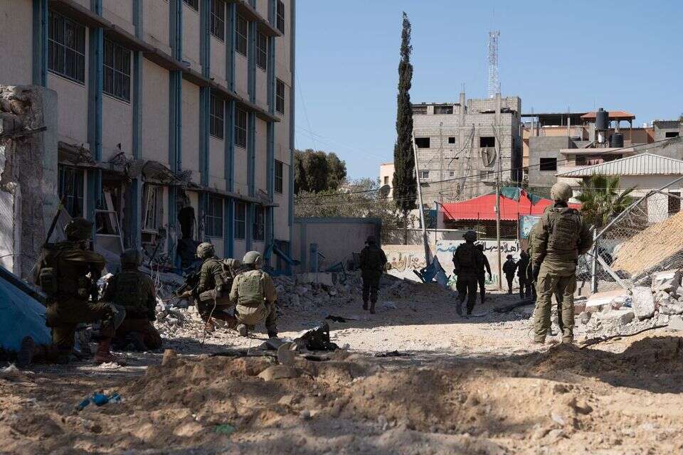 חטיבת הקומנדו נלחמת במרחב בית החולים "נאצר" בדרום הרצועה, ארכיון , דובר צה"ל