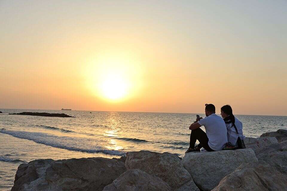 זריחה, שמש. אילוסטרציה , ללא