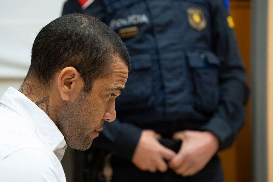 דני אלבס בבית המשפט. יצא בזול? , אי.פי