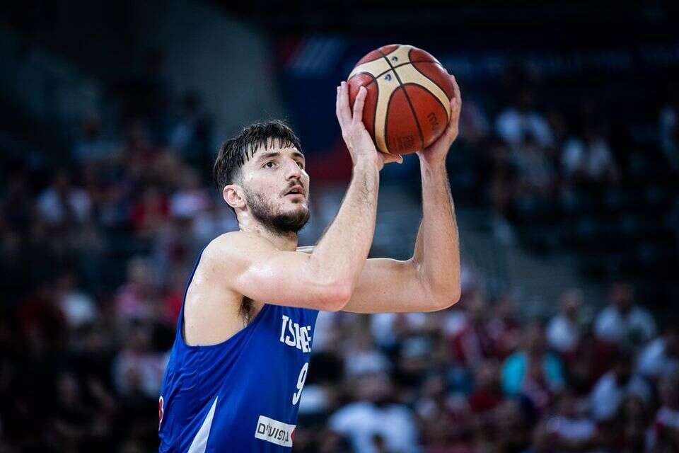 רומן סורקין. אחד העוגנים של נבחרת ישראל , FIBA