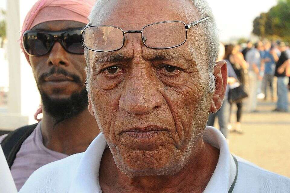 מי שקצת התקרב לצ'רלי, כמו גם לחבריו סעדיה מרציאנו ז"ל וראובן אברג'ל יבדל"א, פגש אנשים מתוקים ואמיצים. ביטון ז"ל , יוסי זליגר