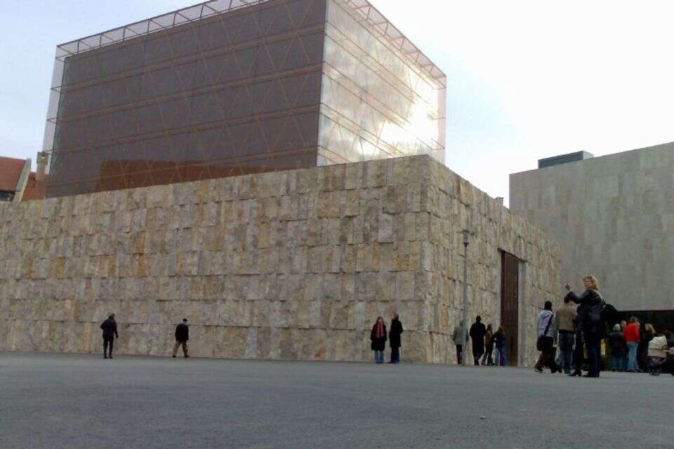 בית הכנסת (ארכיון) , Heiko Hebig, מתוך ויקיפדיה