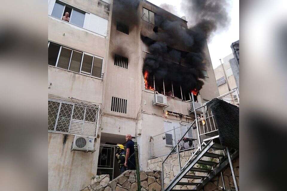 שריפה בדירה (ארכיון). אל תתנו למטענים להוביל למצב הזה , כיבוי והצלה חוף