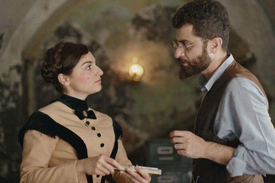 אור בן מלך וסוזנה פפיאן בסדרה "הצבי" , מתוך כאן 11