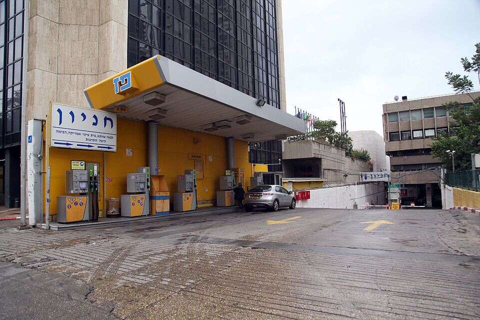 תחנת דלק פז (ארכיון) , גדעון מרקוביץ