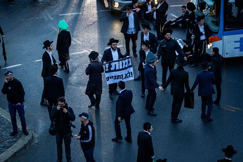 מחאת חרדים נגד חוק הגיוס , אורן בן חקון