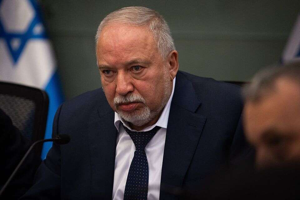 ליברמן (ארכיון) , אורן בן חקון