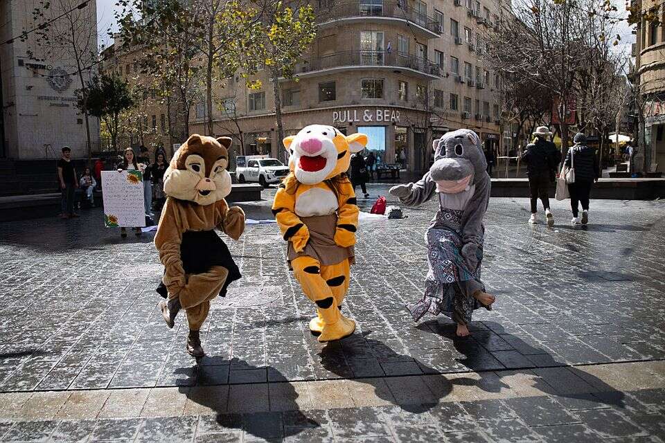 Not only Purim: costume holidays in other cultures