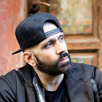 "מרוסק כלכלית": "הצל" בטקסט קשה