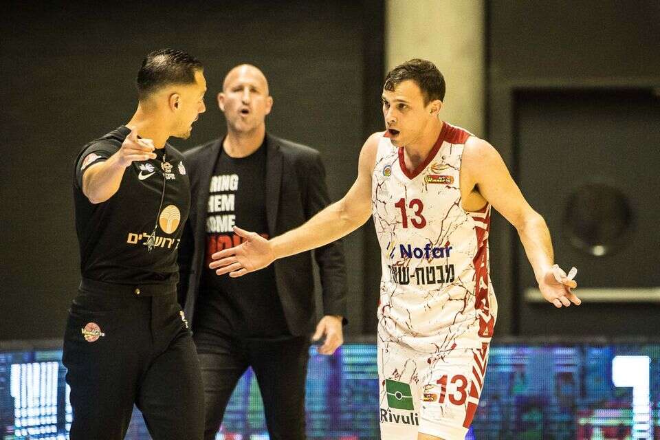 רועי הובר , עודד קרני
