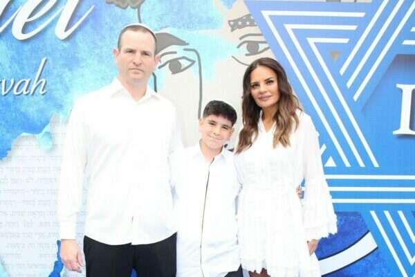 בימים יפים יותר. אופירה אסייג וגילי מנקין , אור גפן