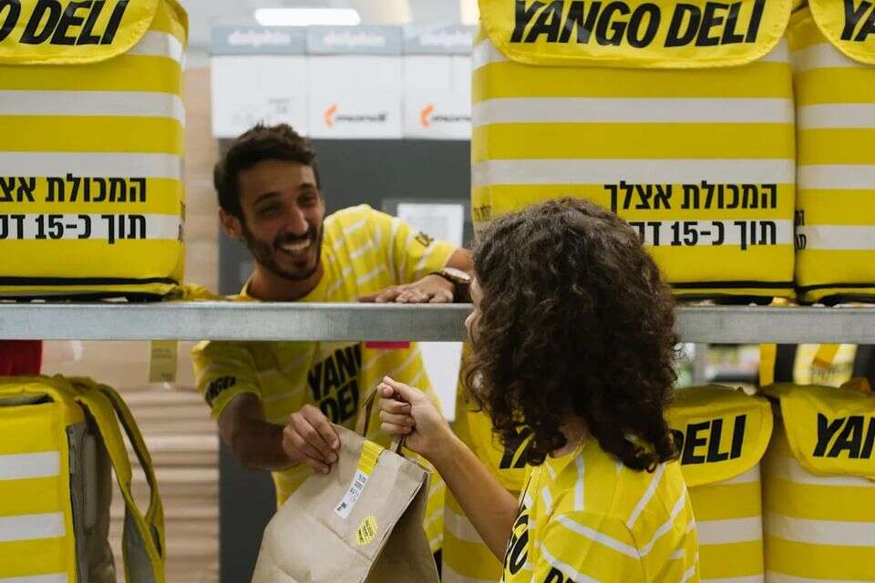 יאנגו דלי , דור קדמי