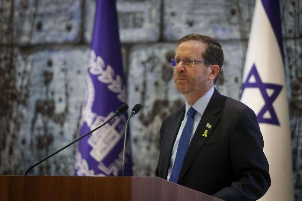 נשיא המדינה יצחק הרצוג   , אורן בן חקון