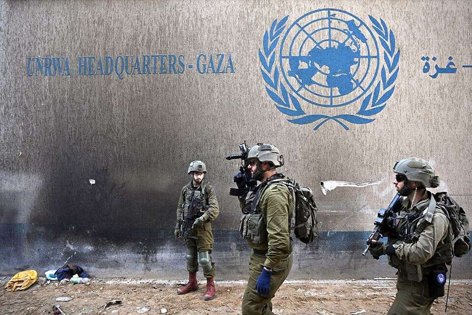 לוחמי צה"ל במטה אונר"א בעזה (ארכיון) , רויטרס
